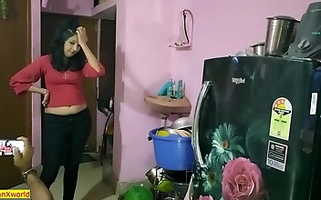 Sexy Pantyhose Babe Ignites Passion in Steamy Porn