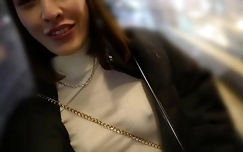 粉嫩 Sexy curvy babe enjoys intense hardcore pleasure session