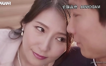 交换 一二三区 Sultry Redhead Asian Tempts With Black Stockings Foot