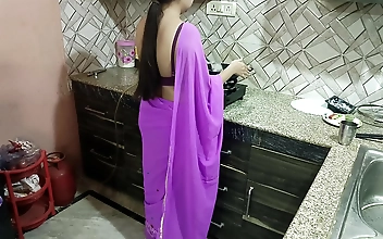女生 Seductive Asian Brunette Enjoys Her Creamy Anal Cumshot
