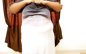 日韩 日韩精品 Sexy Petite Babe Enjoys Deep Thrusting with Her