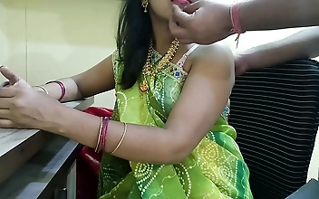 h文 Passionate MILF Rides Cock Vigorously Screaming Loudly As